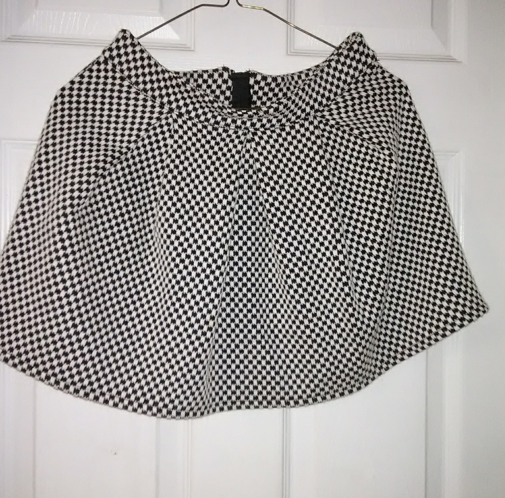 Skirt used